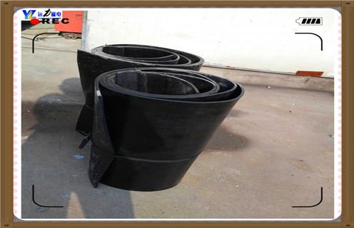 在將漿料送入除鐵器專用皮帶之前應(yīng)先通過(guò)篩子將其除去