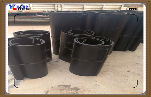 在將漿料送入除鐵器專用皮帶之前應(yīng)先通過(guò)篩子將其除去