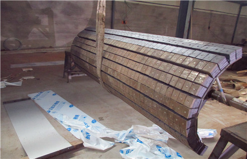 磁選機(jī)，購買磁選機(jī)的注意事項(xiàng)_磁場強(qiáng)度及如何調(diào)磁__購買磁選機(jī)的注意事項(xiàng)參數(shù)型號及價(jià)格