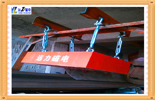 除鐵器，除鐵器的工作原理_結(jié)構(gòu)及工作原理_在除鐵器前可安裝金屬探測器價格型號表_磁場強度標(biāo)準(zhǔn)范圍 