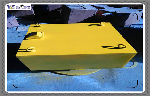 永磁除鐵器，懸掛式永磁除鐵器和電磁除鐵器優(yōu)勢(shì)比較的維護(hù)知識(shí)參數(shù)_內(nèi)部磁塊安裝方法_懸掛式永磁除鐵器和電磁除鐵器優(yōu)勢(shì)比較的種類(lèi)可分為幾種規(guī)格型號(hào)價(jià)格 