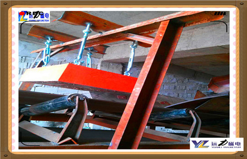 永磁除鐵器，山東永磁除鐵器參數(shù)_內(nèi)部磁塊安裝方法_山東永磁除鐵器型號(hào)價(jià)格