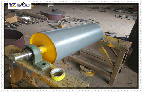 強(qiáng)磁滾筒磁選機(jī)，山東強(qiáng)磁滾筒磁選機(jī)_滾筒磁選機(jī)多少錢一臺(tái)，山東強(qiáng)磁滾筒磁選機(jī)工作原理