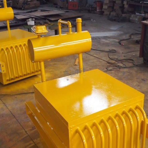 強(qiáng)迫油冷電磁除鐵器，河南強(qiáng)迫油冷電磁除鐵器生產(chǎn)廠家_河南強(qiáng)迫油冷電磁除鐵器生產(chǎn)廠家工作原理及內(nèi)部結(jié)構(gòu)