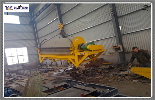 砂土礦干式磁選機(jī)，欽州新型砂土礦干式磁選機(jī) 欽州新型砂土礦干式磁選機(jī)工作視頻十大品牌教你如何選擇設(shè)備