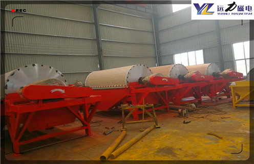 鐵礦磁選機(jī)，甘肅受人稱贊的鐵礦磁選機(jī)_甘肅受人稱贊的鐵礦磁選機(jī)工作視頻十大品牌教你如何選擇設(shè)備 