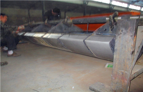 鐵尾礦干式磁選機，平頂山鐵尾礦干式磁選機_平頂山鐵尾礦干式磁選機皮帶及結(jié)構(gòu)價格